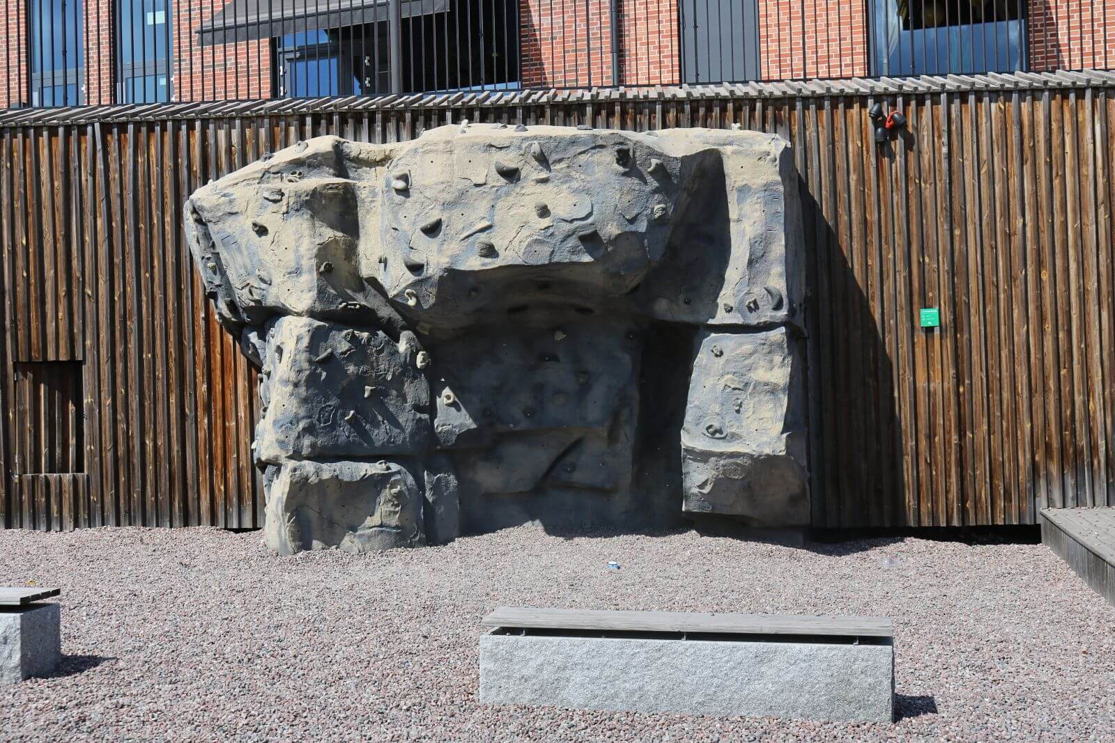 Movell - certifierad kompetens för säkerhetsbesiktning av bouldering